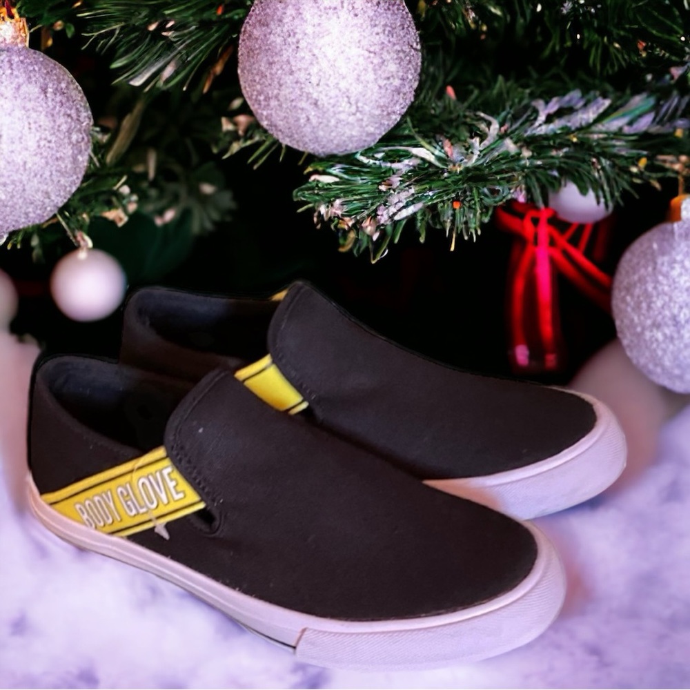 Body Glove Laura Slip On Sneaker-Black NWOB